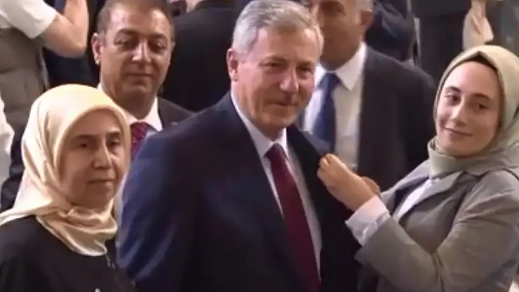 10 Milletvekili istifa etti