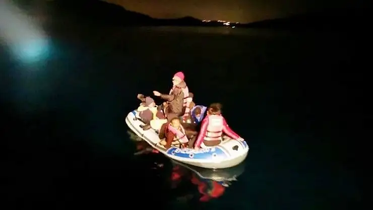 11 düzensiz göçmen kurtarıldı