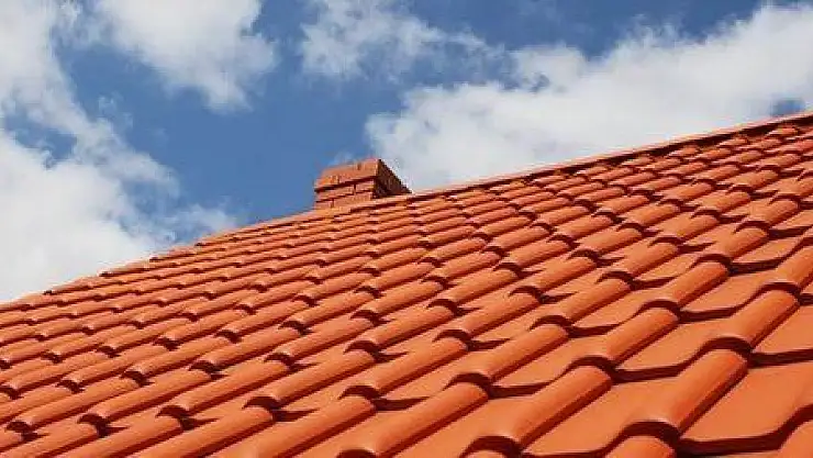 ÇATIDAN DÜŞEN ŞAHIS KURTARILAMADI