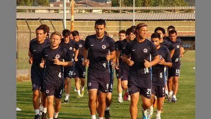 FETHİYESPOR FETHİYE'DE İLK ANTRENMANINI YAPTI