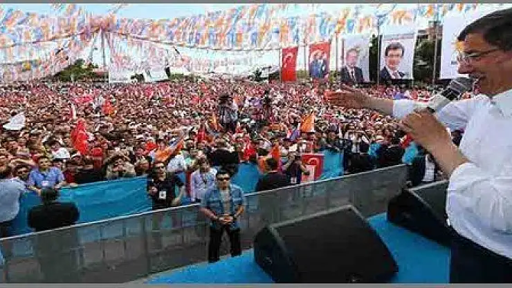 AHMET DAVUTOĞLU 'BAŞ VERİR, BAŞ EĞMEYİZ' DEDİ