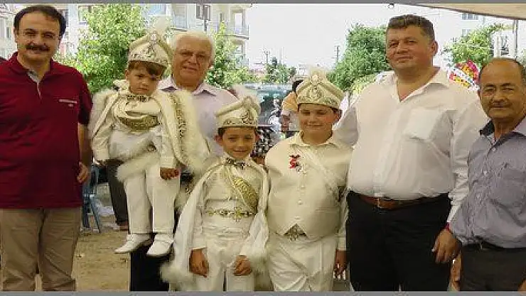  FETHİYE'DEKİ SÜNNET TÖRENİNE YOĞUN İLGİ OLDU