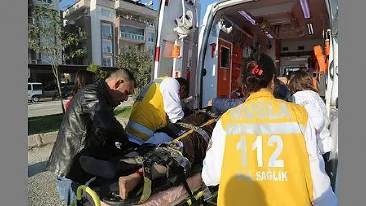 MİNİBÜSÜN ÇARPTIĞI YAŞLI KADIN AĞIR YARALANDI (Milas)