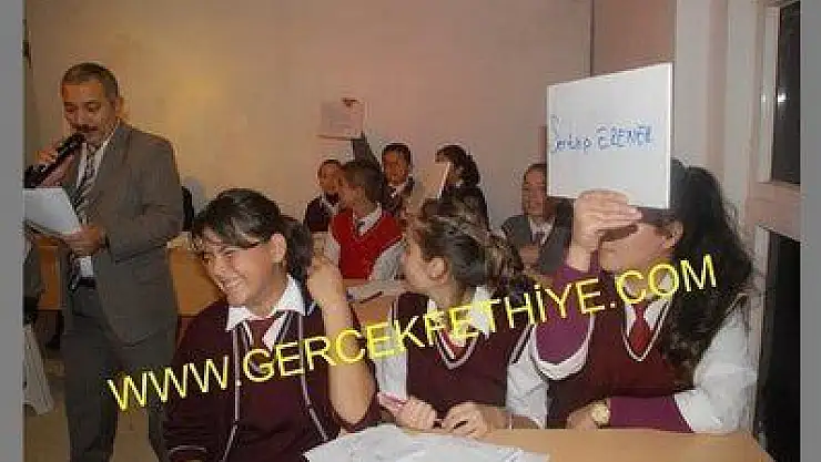 EŞEN BÖLGESİ İLKÖĞRETİM OKULLARI BİLGİ-KÜLTÜR YARIŞMASI HEYECANLI GEÇTİ