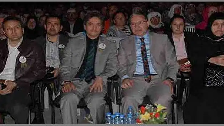 MUSTAFA KARATAŞ PEYGAMBERİMİZİ 3 CÜMLEYLE ANLATTI