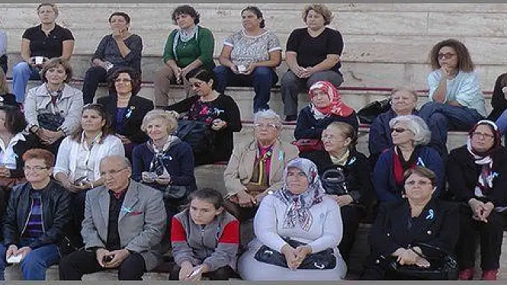 ÇOCUK İSTİSMARLARINI PROTESTO ETTİLER