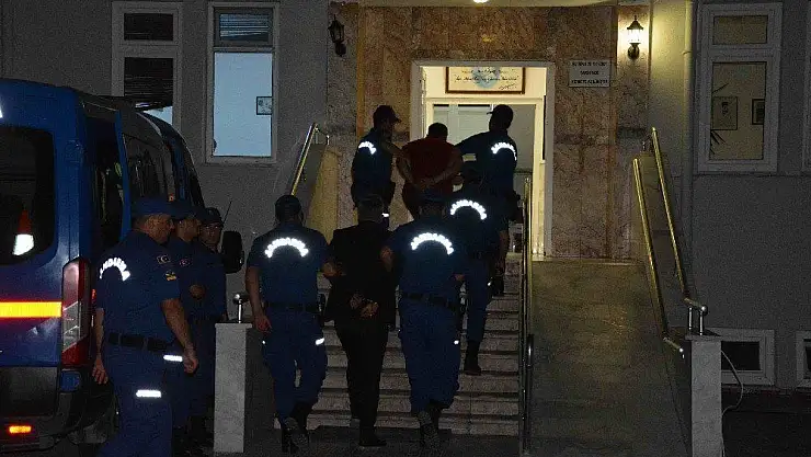 Jandarmanın Kuşadası'na kadar izini sürdüğü cinayet şüphelisi Ortaca'ya getirildi