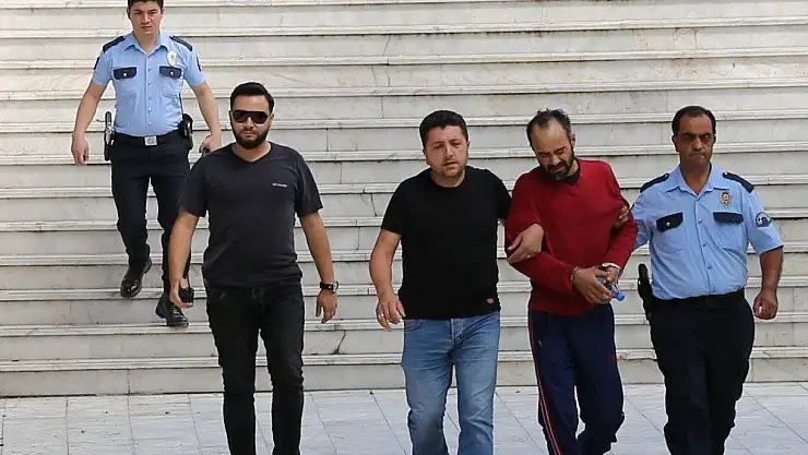 Karısını önce yastıkla, sonra da eliyle boğmuş