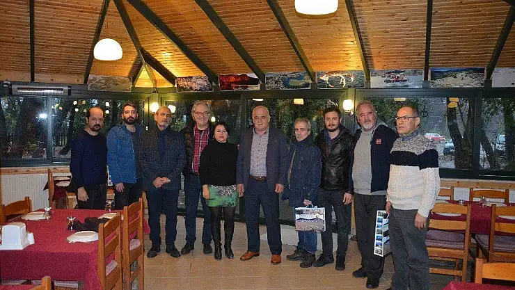 Başkan Karaçelik, 10 Ocak Çalışan Gazeteciler Gününü Kutladı
