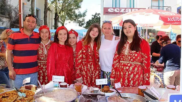 Halk oyunları yarışmasına girecek Karya Çiçekleri için kolları sıvadılar