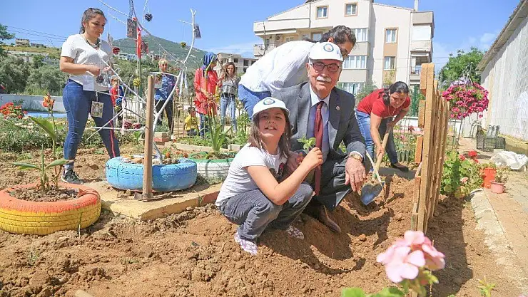 Başkan Atıcı, özel bireylerle fidan dikti