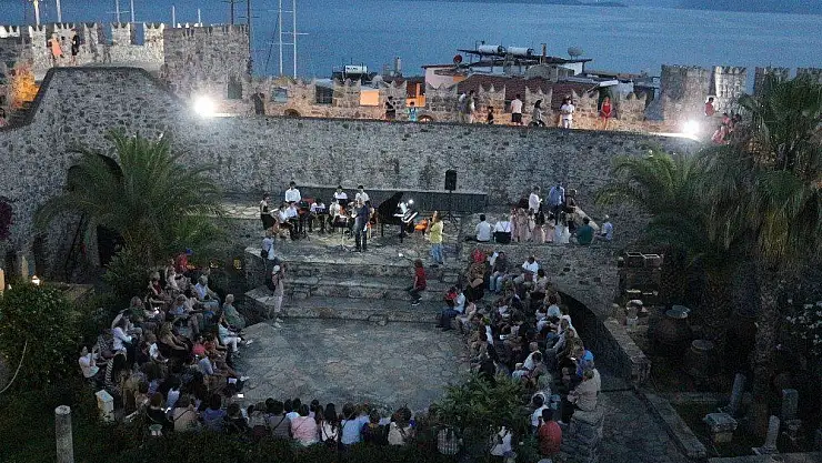 Marmaris Kalesi'nde konser