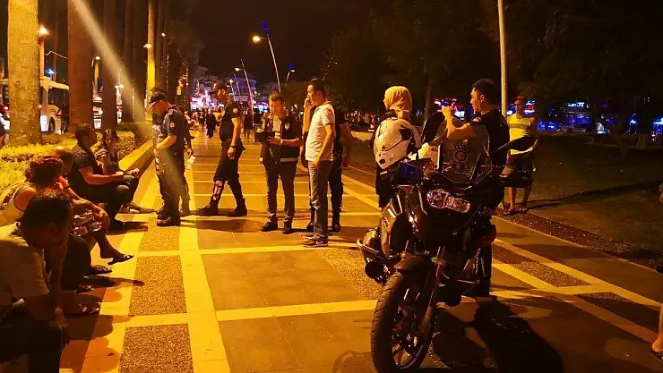 Marmaris'te seyyar satıcı ve dilencilere ceza