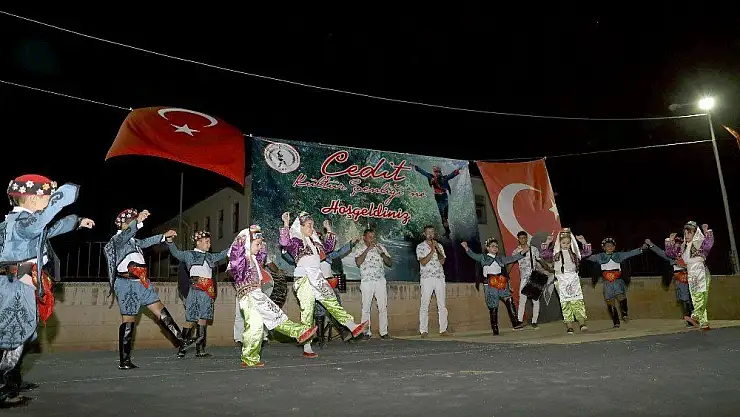 Davullu-zurnalı şenlik