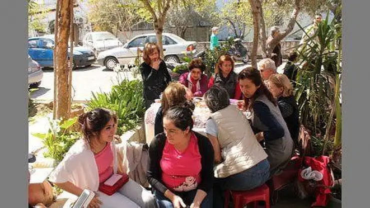   CUMHURİYET KADINLARININ KEŞKEK GÜNÜNE YOĞUN İLGİ