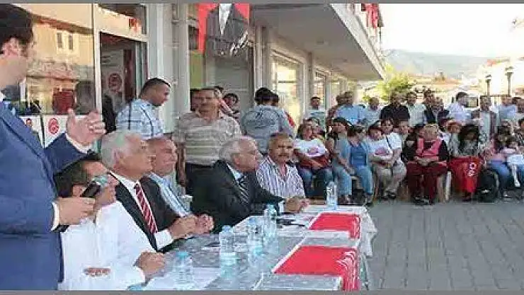CHP KARAÇULHA'DA SEÇİM BÜROSU AÇTI