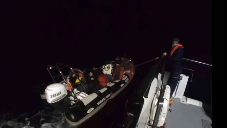 37 düzensiz göçmen kurtarıldı