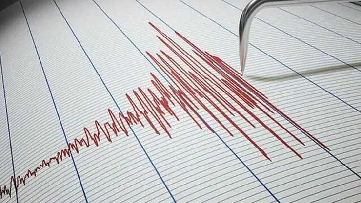 4,2 büyüklüğünde deprem