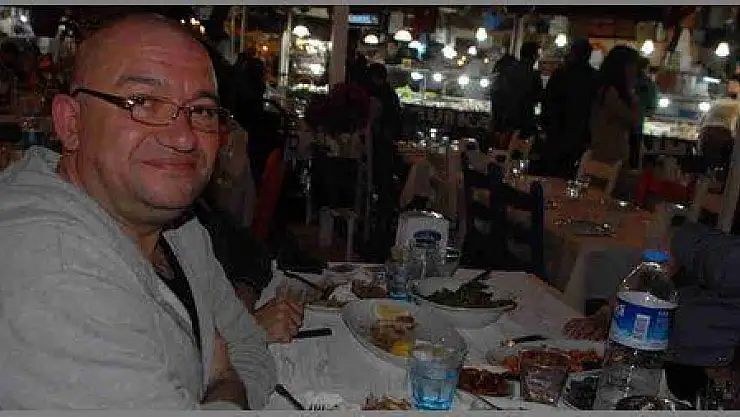 KADİR ÇÖPDEMİR FETHİYE'DE TATİL YAPIYOR