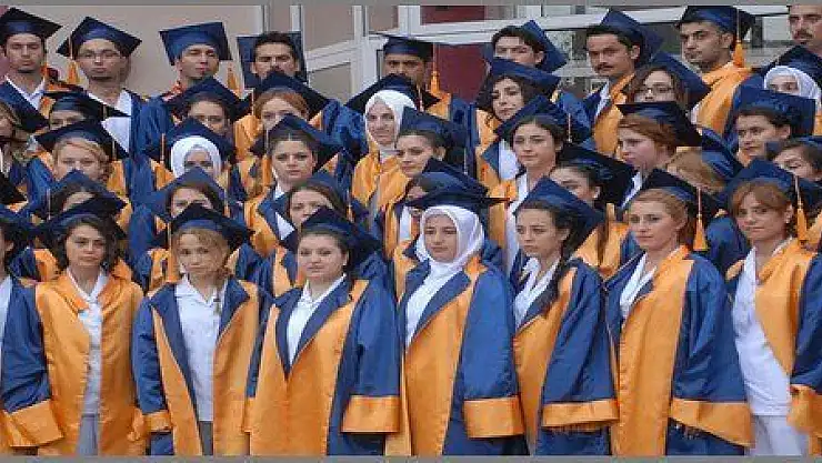 FETHİYEDEN SAĞLIK ORDUSUNA 103 HEMŞİRE (görüntülü)