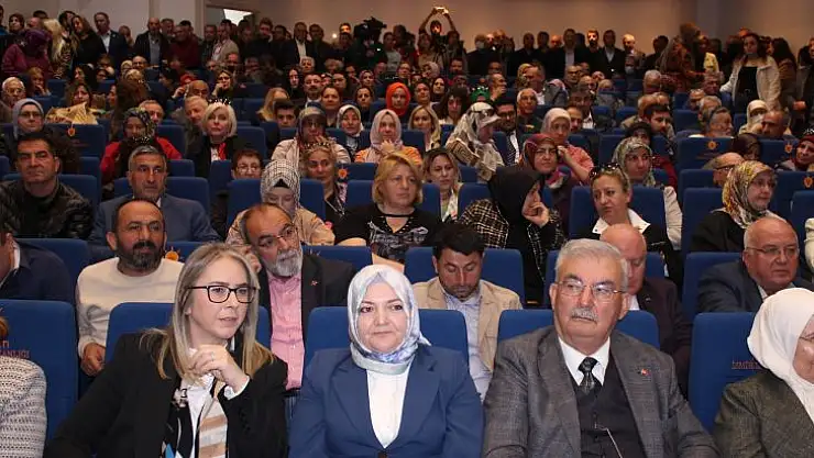 AK PARTİ İZMİR'İN YENİ BAŞKANI GÖREVİ DEVRALDI