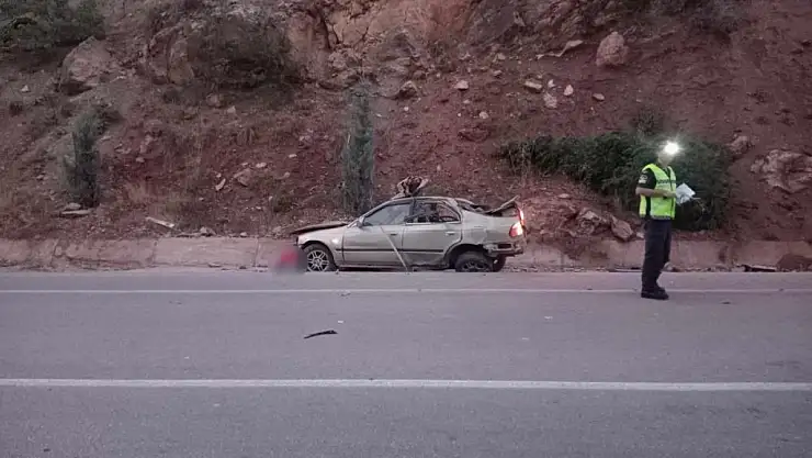 Altınyayla-Fethiye yolunda kaza 2 ölü, 3 yaralı