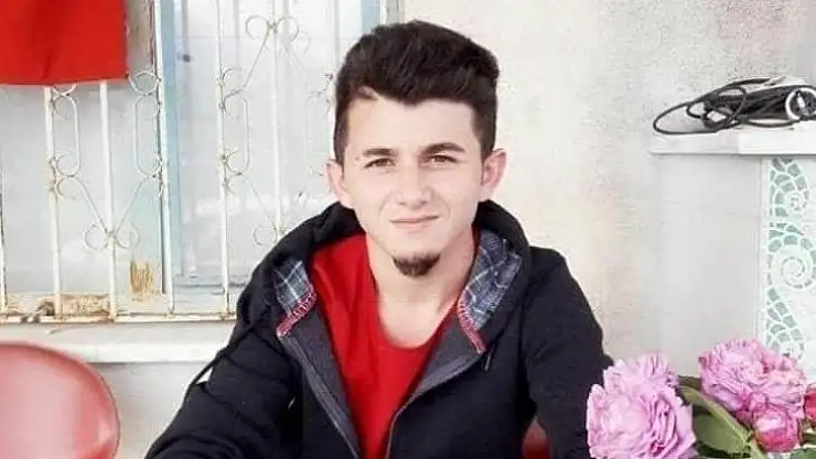 Ambulansın çarptığı motosiklet sürücüsü hayatını kaybetti