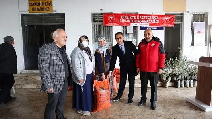 Arı yemi, zeytin fidanı ve gübre dağıtımları devam ediyor