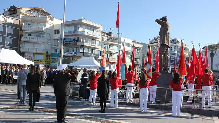 Ata'ya Özel Tören