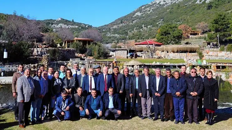 Başkan Gümüş, muhtarlarla buluştu