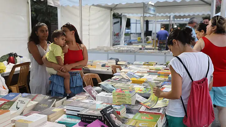 Başkan Gürün Dalaman Kitap Fuarı'na Katıldı