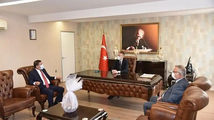Başkan Tokat'tan Kaymakam Böke'ye ziyaret
