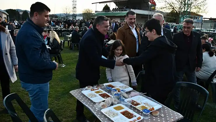 Belediye, 47 programda 20 bin kişiyle iftarda buluştu