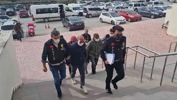 Bodrum'da cadde ortasındaki kavgayla ilgili 1 kişi tutuklandı