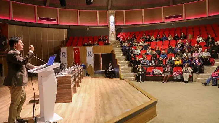 Bodrum'da kadın buluşmasına yoğun katılım