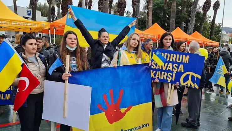 Bodrum'da Rusya'nın saldırısı protesto edildi