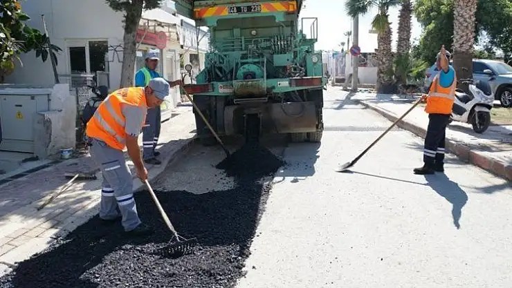 Bodrum'de belediye ekipleri Bitez'de çalışmalarını sürdürüyor