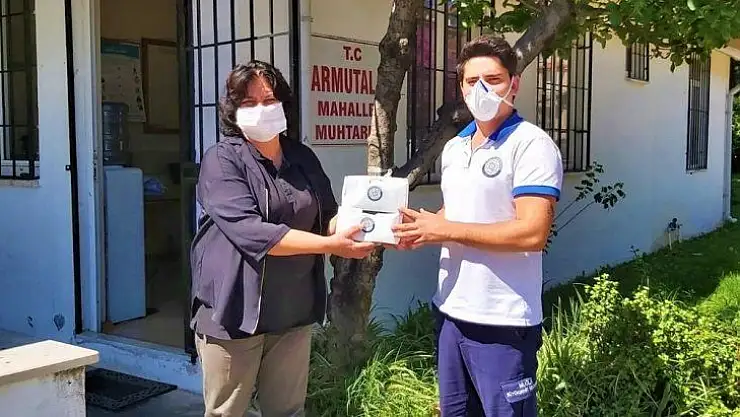 Büyükşehir'den muhtarlara 56 bin adet maske