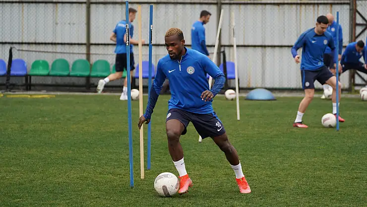 Çaykur Rizespor, Fenerbahçe maçı için hazırlıklarını sürdürüyor