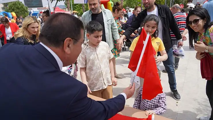 Çocuk şenliği renkli görüntülere sahne oldu
