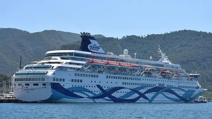 'Crown İris' Kruvaziyeri 1580 İsrailli Turistle Geldi