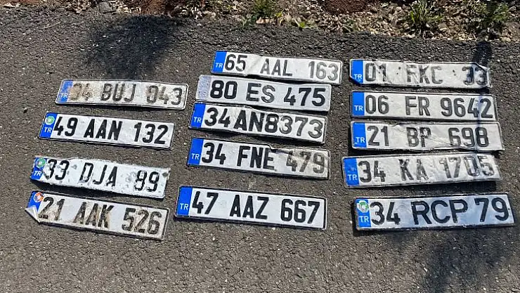 DİYARBAKIR'DA SELE KAPILAN PLAKALAR GÜN YÜZÜNE ÇIKTI