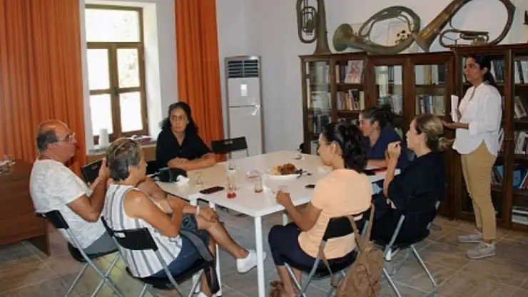 Felsefe ve Yaşam Akademisi 'Felsefe Yolda Olmaktır' Sloganı ile Yola Çıktı