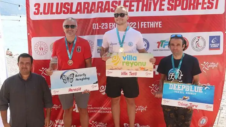 FETHİYE'DE 3. SPOR FESTİVALİ AÇIK SU YÜZME YARIŞI YAPILDI