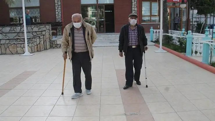 Fethiye'de Uygulama Oteli'nde misafir ediliyorlar 