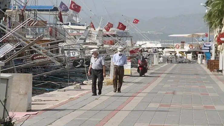 Fethiye'de Yaşlılar İkinci Kez Sokağa Çıktı