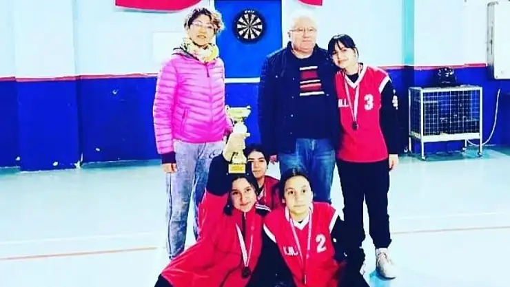 Fethiyeli Kızlar Kupanın Sahibi Oldu!