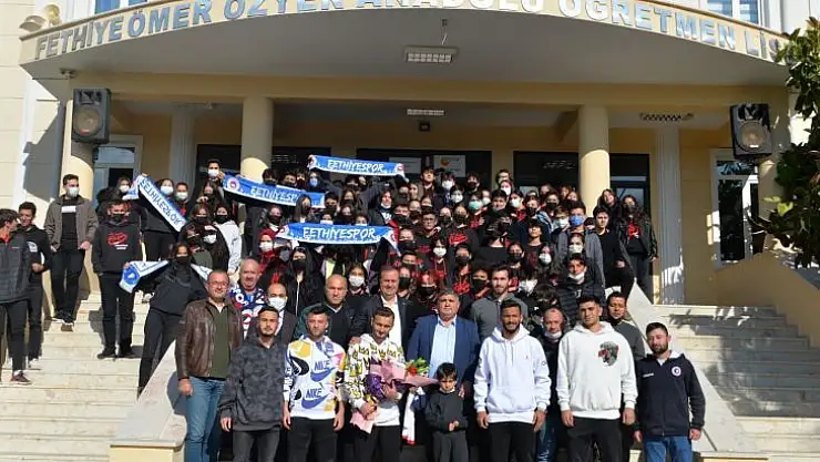Fethiyespor'dan Ömer Özyer Anadolu Öğretmen Lisesi'ne Ziyaret