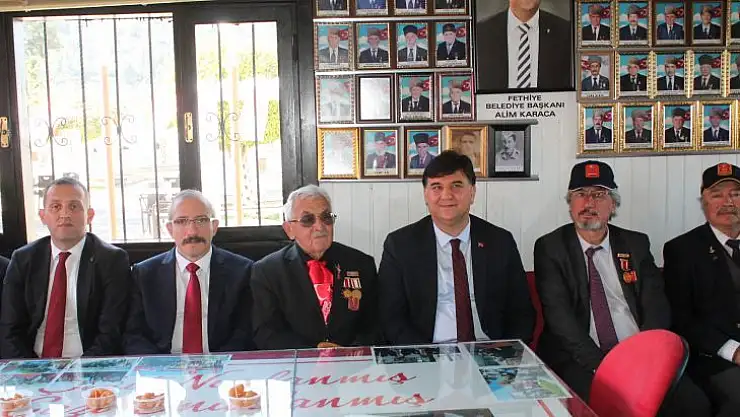 GAZİLER DERNEĞİ'NE 18 MART ZİYARETİ