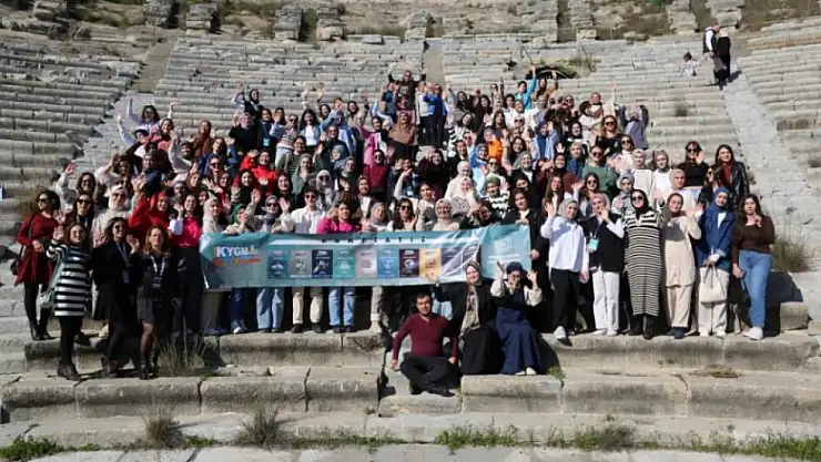 Gençler, Muğla'nın tarihi ve doğal güzelliklerini  keşfetmeye devam ediyor